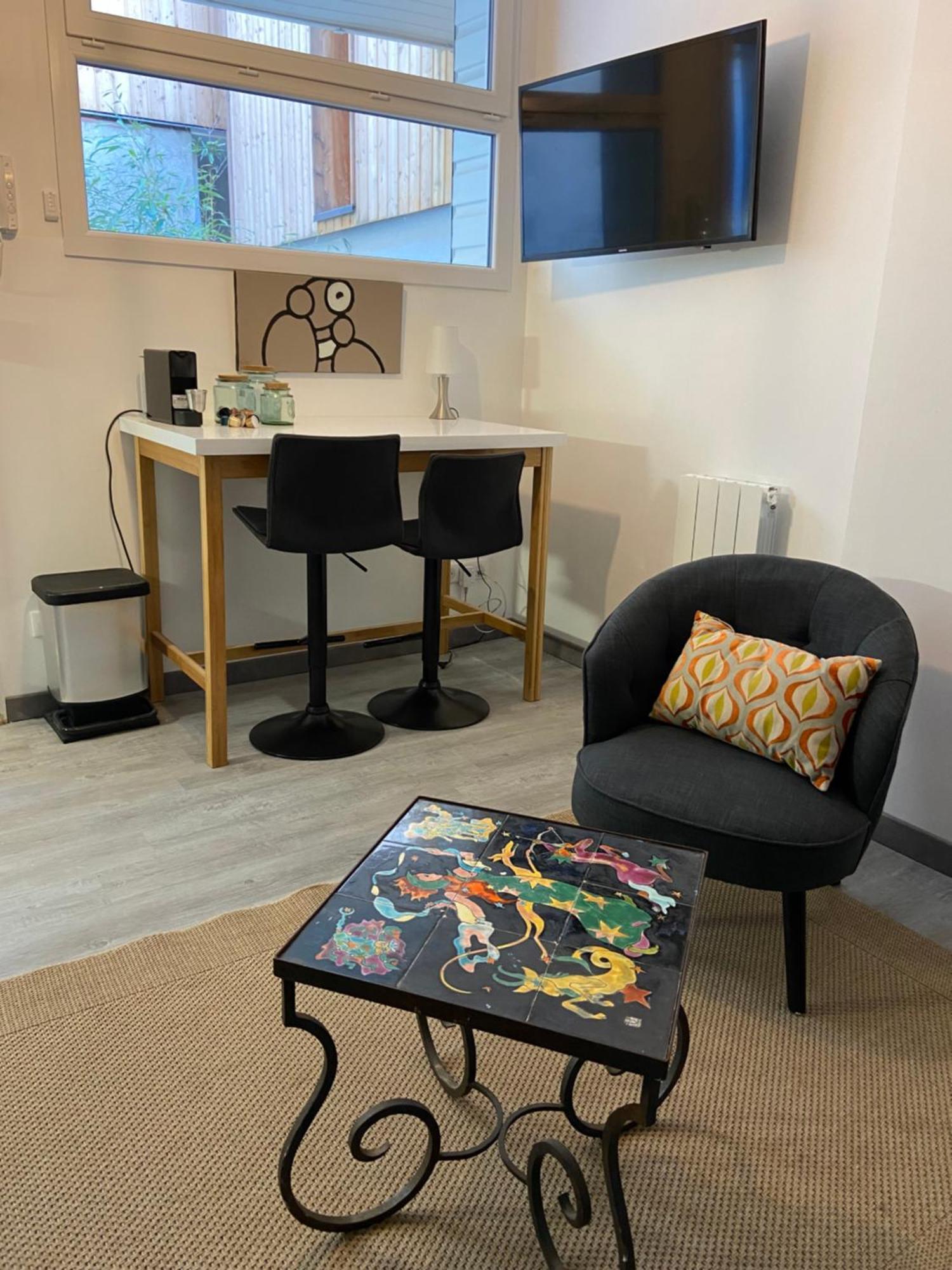 L'Adrien Studio Tout Confort Avec Terrasse Limoges Luaran gambar